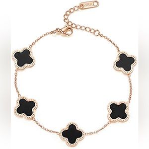 Clover Leaf Gold Bracelet